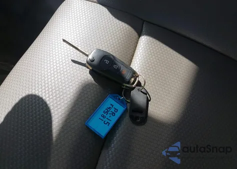 2018 Ford F-150 Xl z USA, uszkodzony, nr VIN 1FTMF1CB2JKF42581